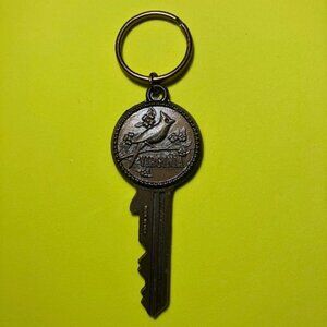 Vintage‎ 1990 Virginia State Keychain with State Bird Made in the USA